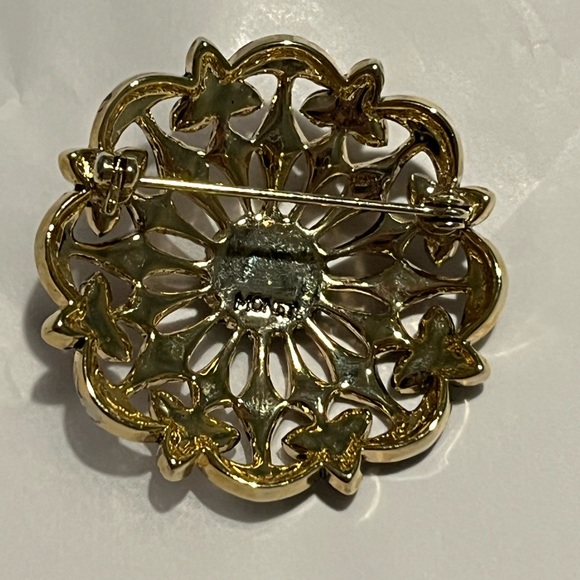 Vintage Monet Gold-Tone and Orange Brooch with Green Center - Picture 8 of 13